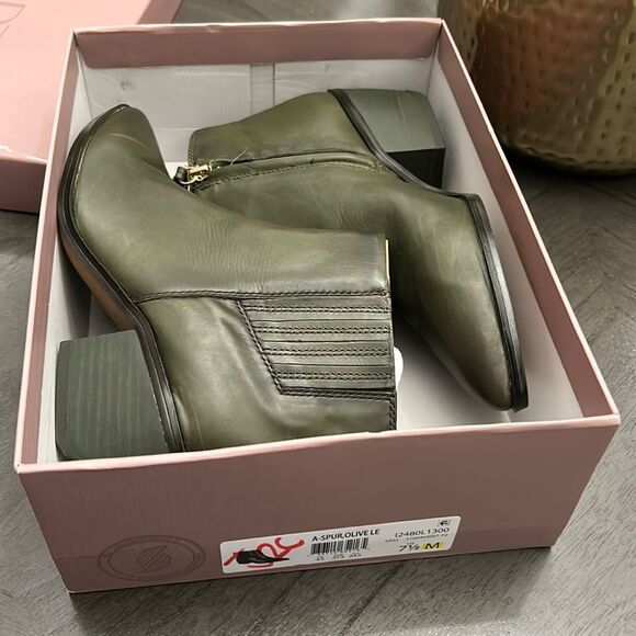 Franco Sarto Women's Spur Pointed Toe Ankle Boot - Picture 2 of 14